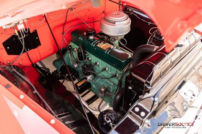 بازسازی دقیق و خیره کنندهٔ یک فورد F100 مدل 1953